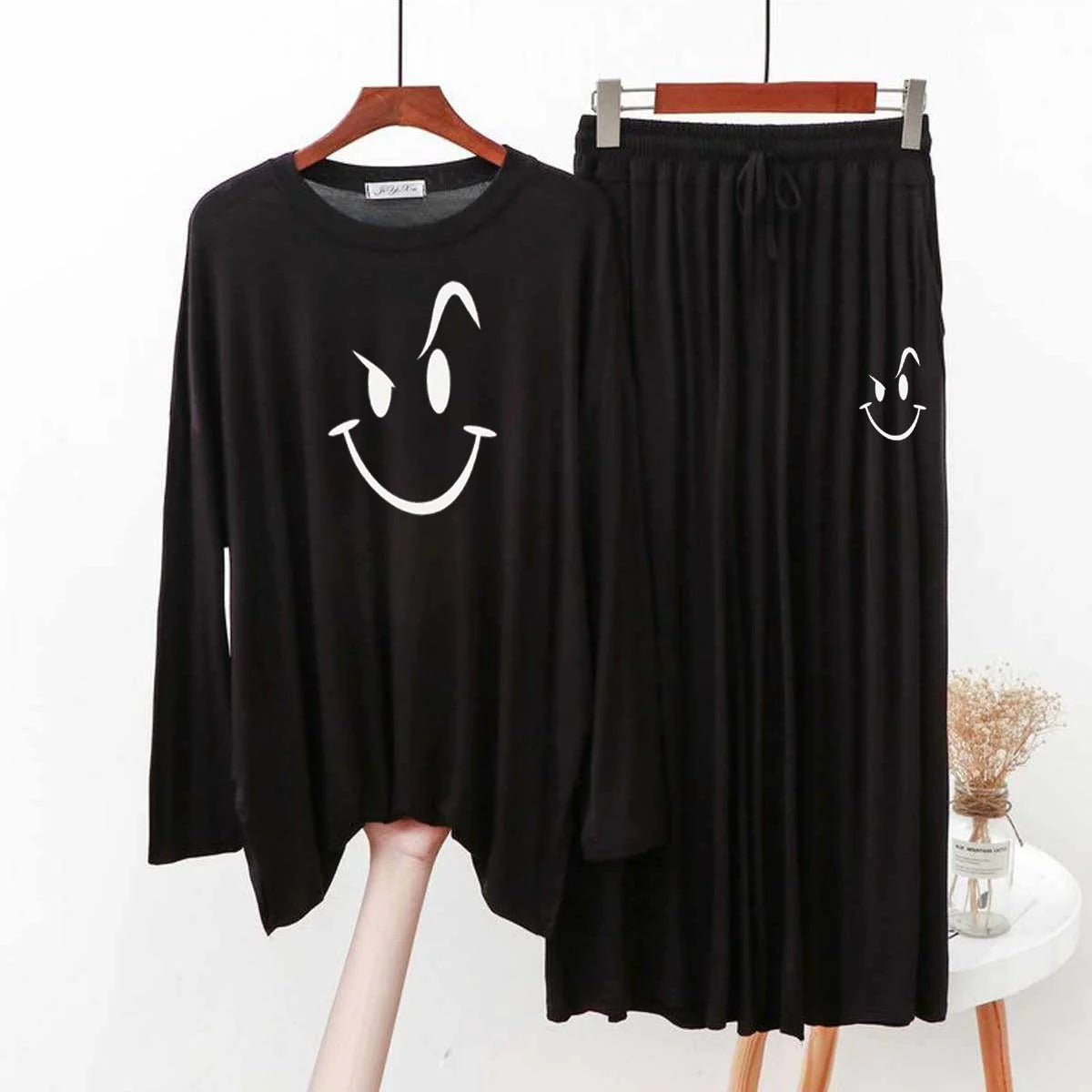 Baggy-Style Big-Printed 2-Pcs Lounge And Night Wear Suit. - KO30